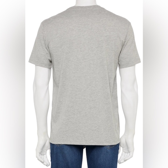 NWT STRANGER THINGS Gray Graphic Tee Shirt HOLIDAY SQUAD Size XXL Christmas - Picture 2 of 7